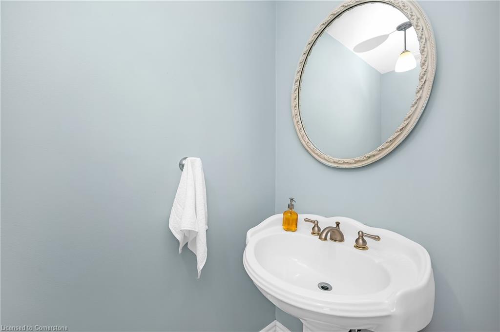 780 Old 8 Highway Property Photo 19