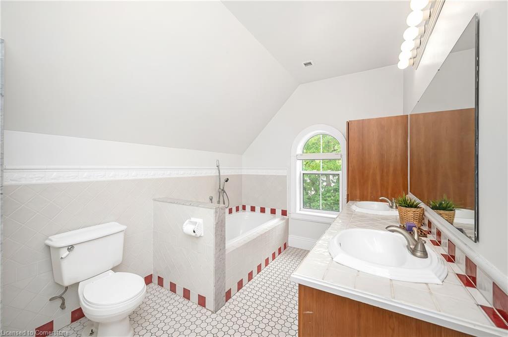 780 Old 8 Highway Property Photo 31