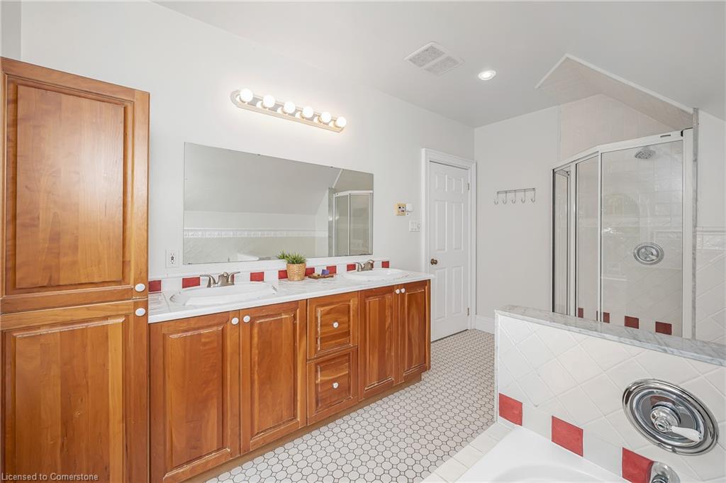 780 Old 8 Highway Property Photo 32