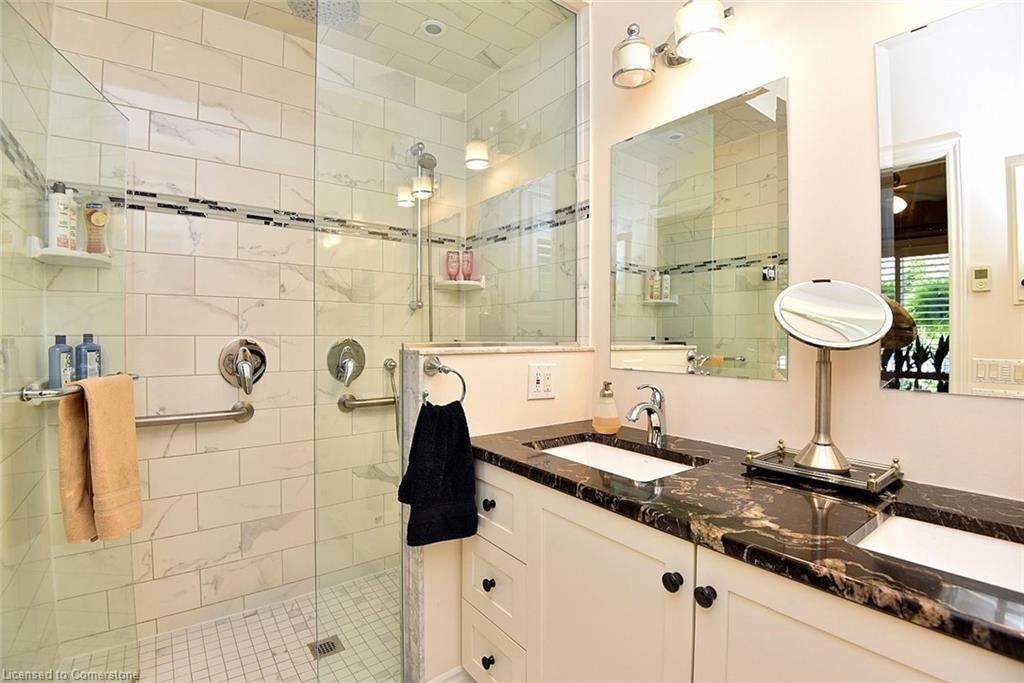 241 Silverbirch Boulevard Property Photo 24