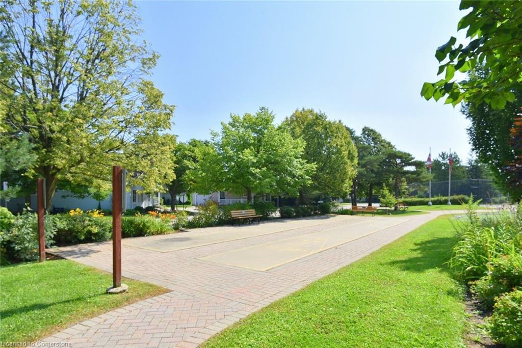 241 Silverbirch Boulevard Property Photo 42