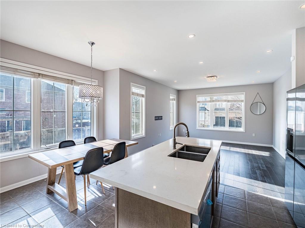 416 Gooch Crescent Property Photo 22