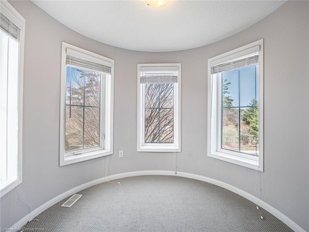 416 Gooch Crescent Property Photo 33