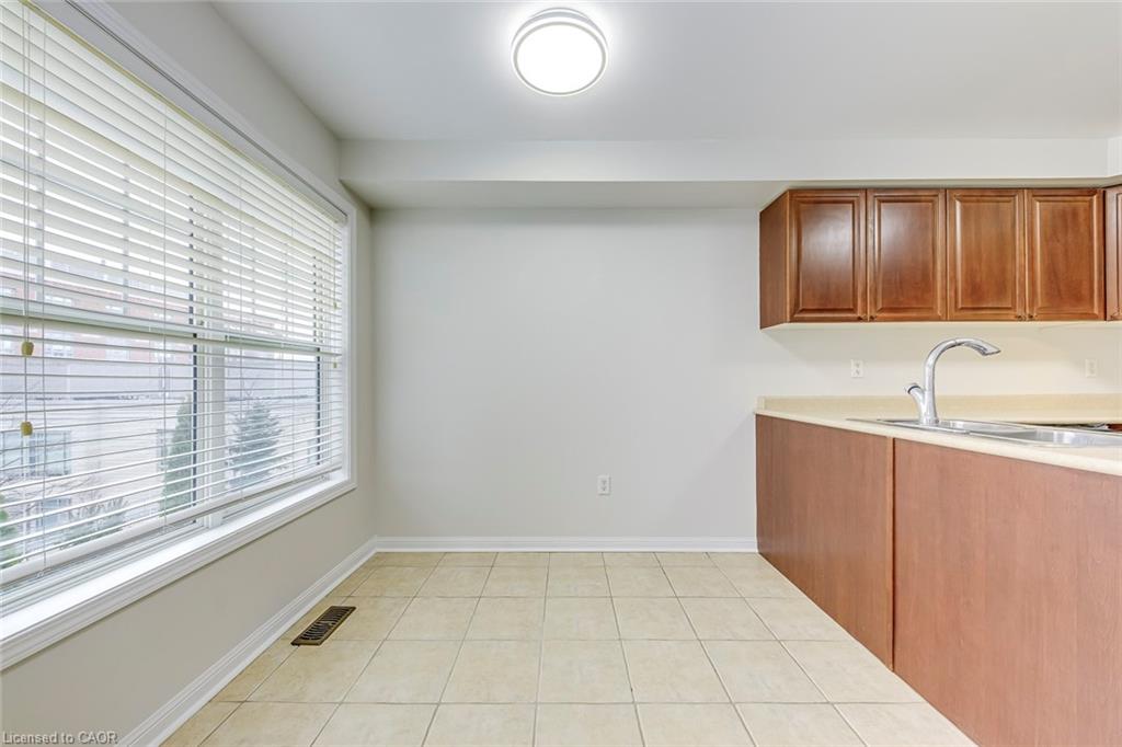 2872 Garnethill Way Property Photo 11