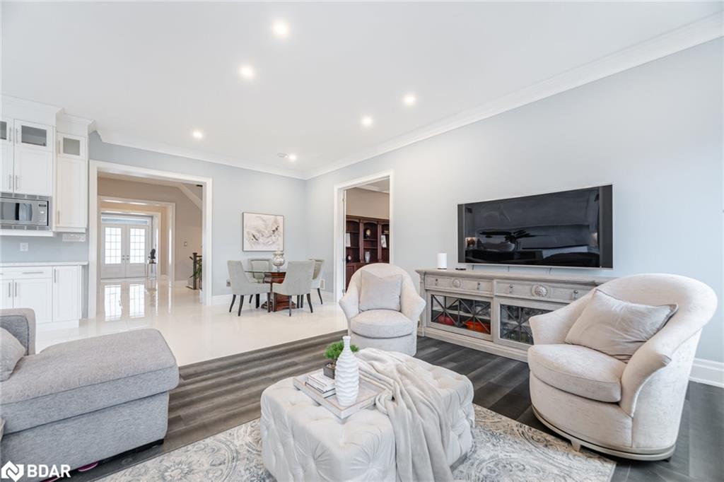 404 Ellen Davidson Drive Property Photo 17