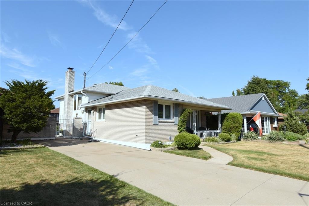 33 Dubarry Boulevard Property Photo 4