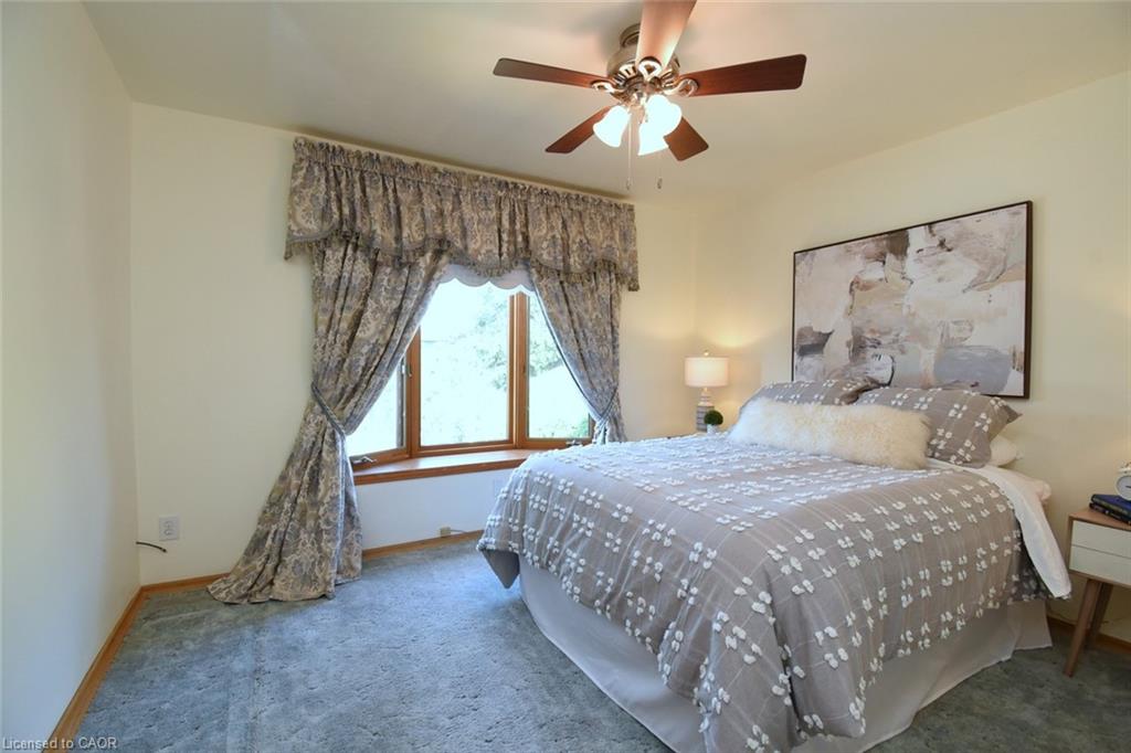 33 Dubarry Boulevard Property Photo 16