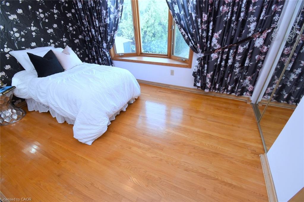 33 Dubarry Boulevard Property Photo 19