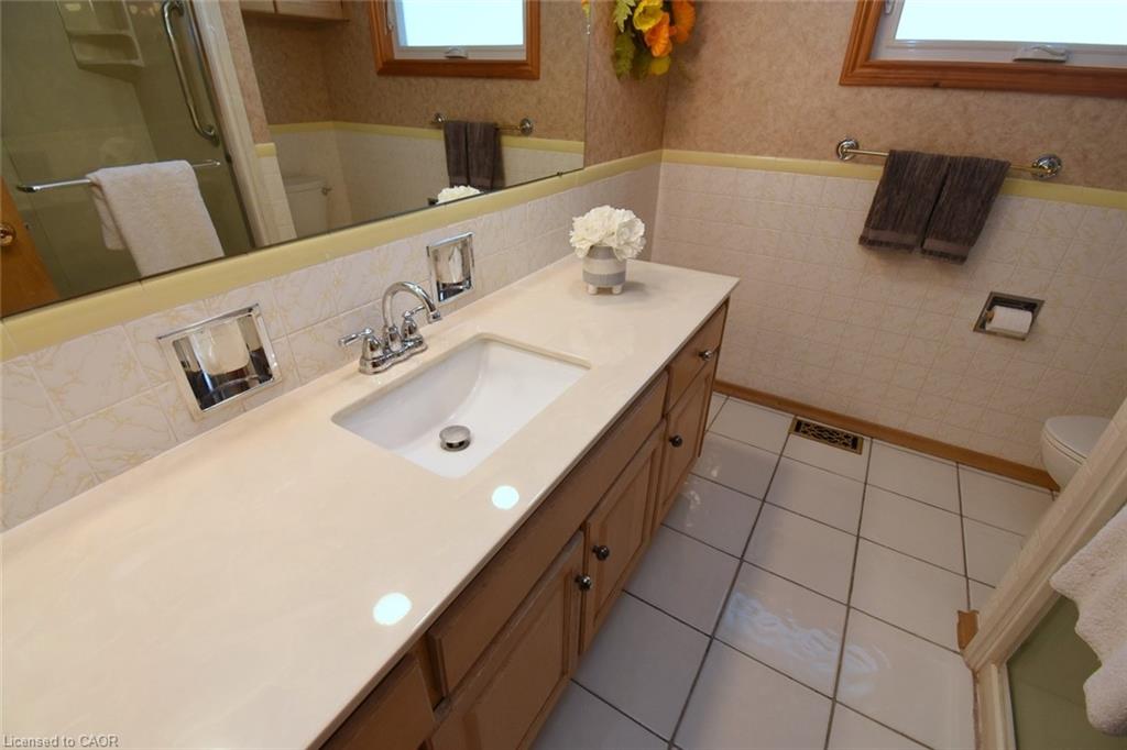 33 Dubarry Boulevard Property Photo 22