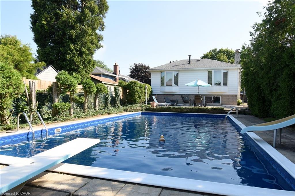 33 Dubarry Boulevard Property Photo 30