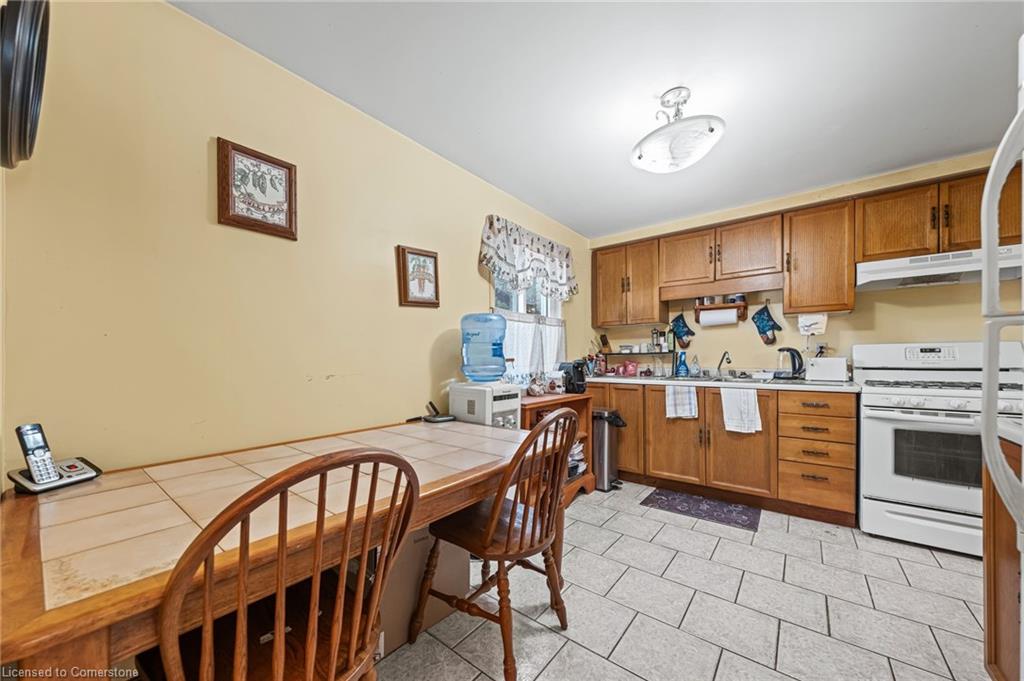 232 Sekura Street Property Photo 10