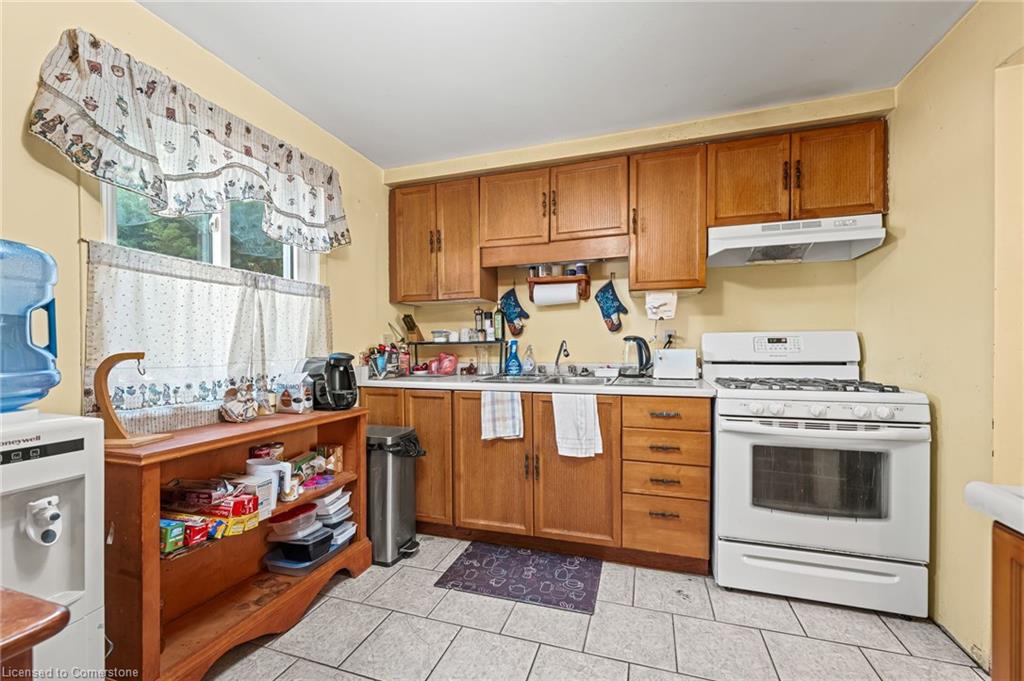 232 Sekura Street Property Photo 12