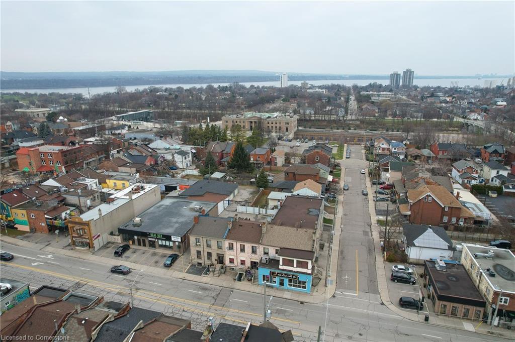 18 Barton Street E Property Photo 26