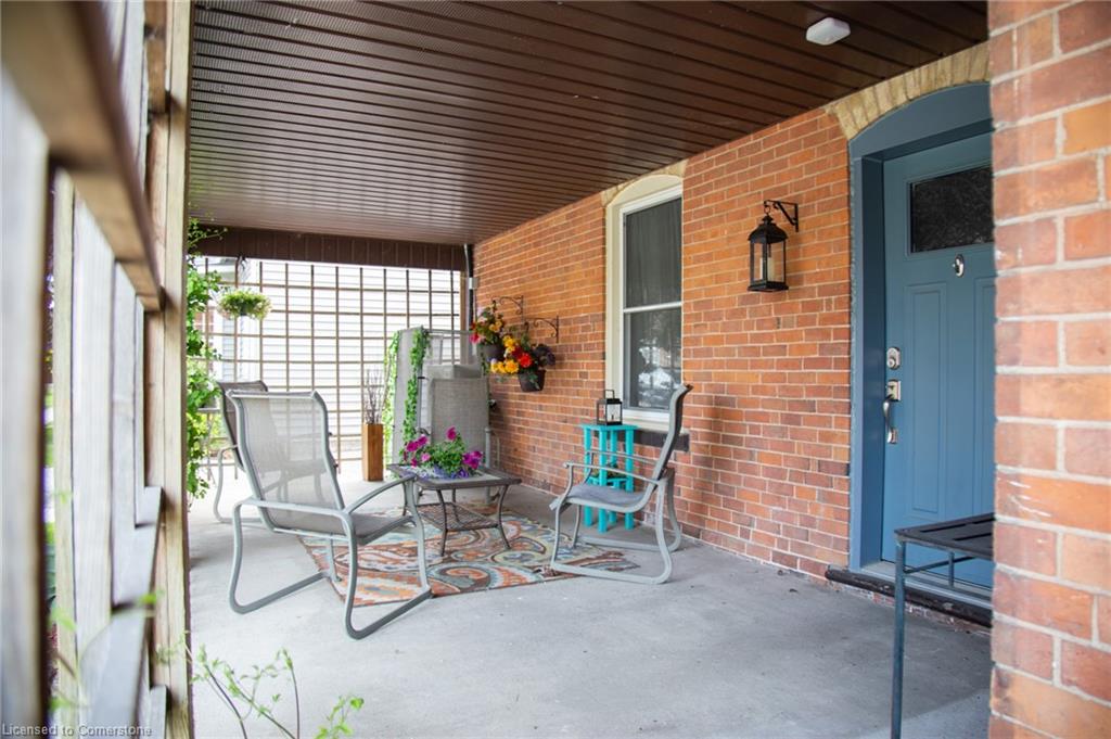 21 Chapman Street W Property Photo 20