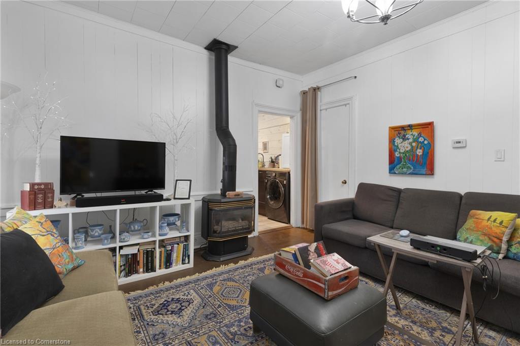 21 Chapman Street W Property Photo 21