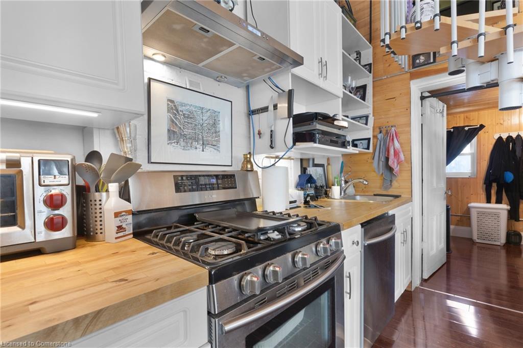 21 Chapman Street W Property Photo 36