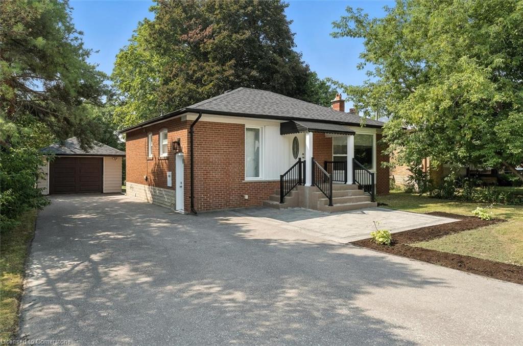 162 Queen Street Property Photo 1