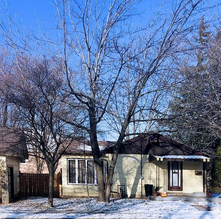 976 Stone Church Road E Property Photo 4