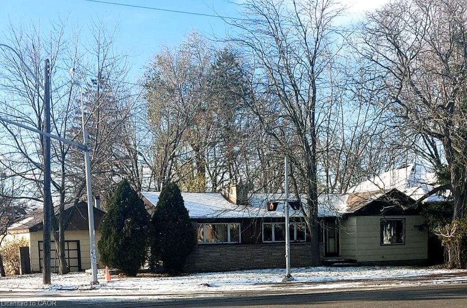 976 Stone Church Road E Property Photo 6