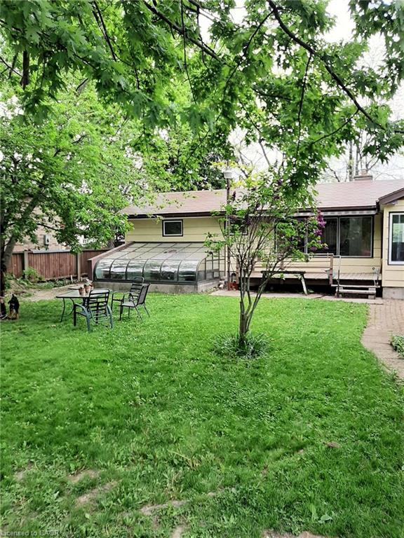 976 Stone Church Road E Property Photo 11