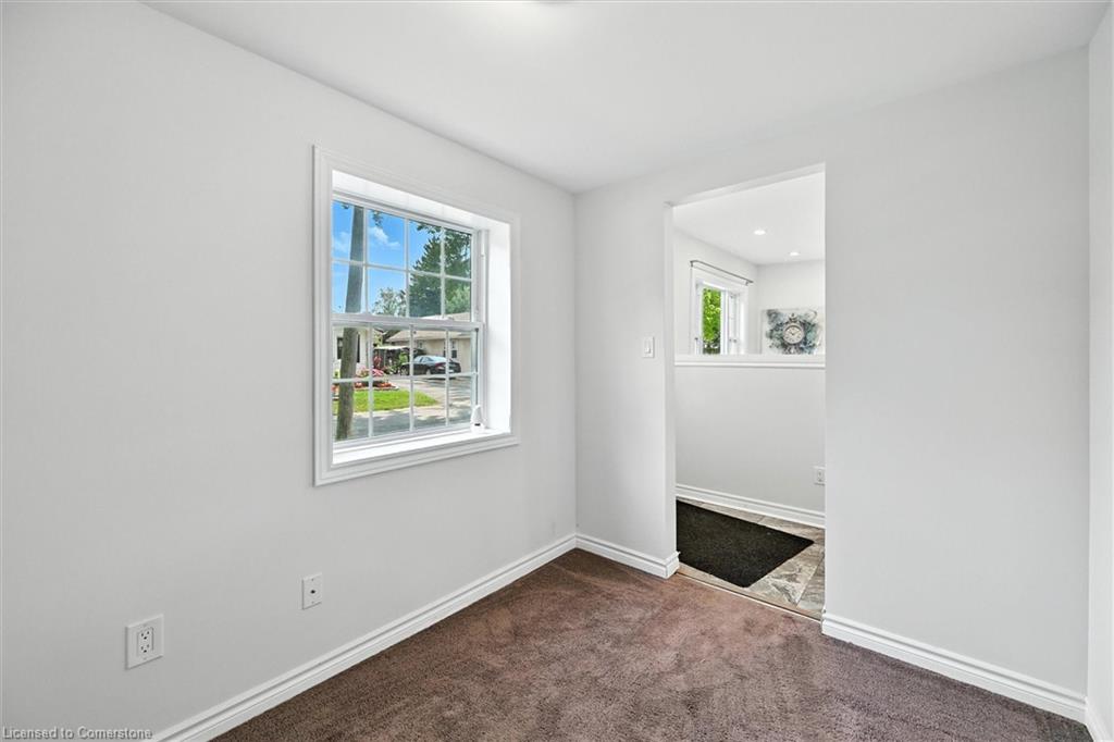 273 Oxford Avenue Property Photo 6