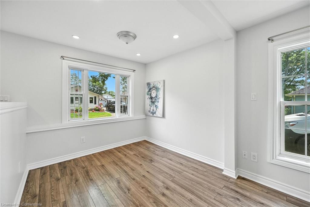 273 Oxford Avenue Property Photo 7
