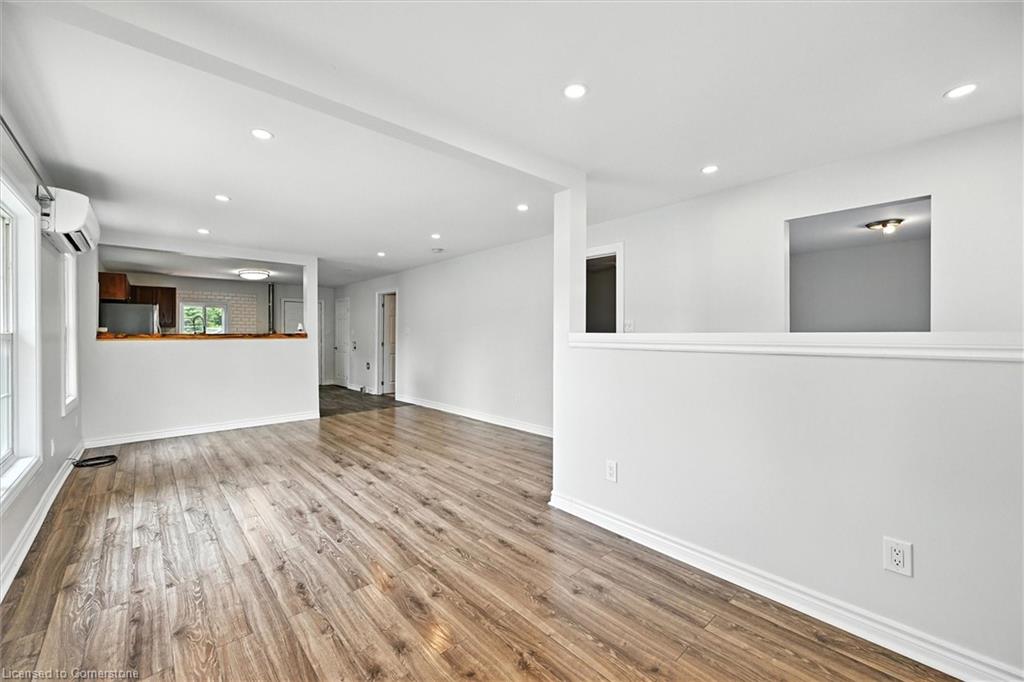 273 Oxford Avenue Property Photo 9