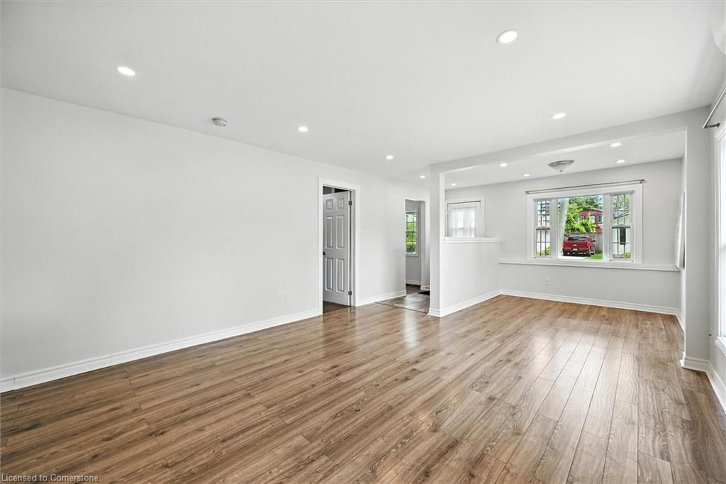 273 Oxford Avenue Property Photo 13