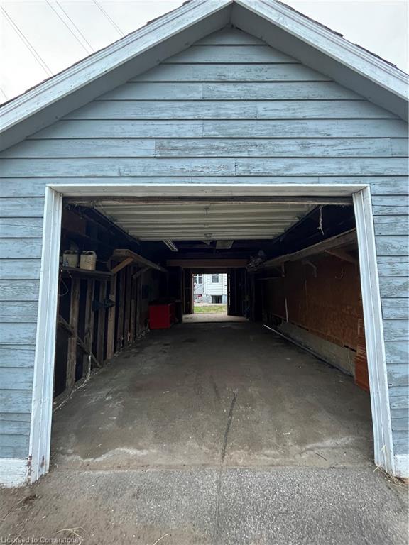 100 Sherman Avenue N Property Photo 35