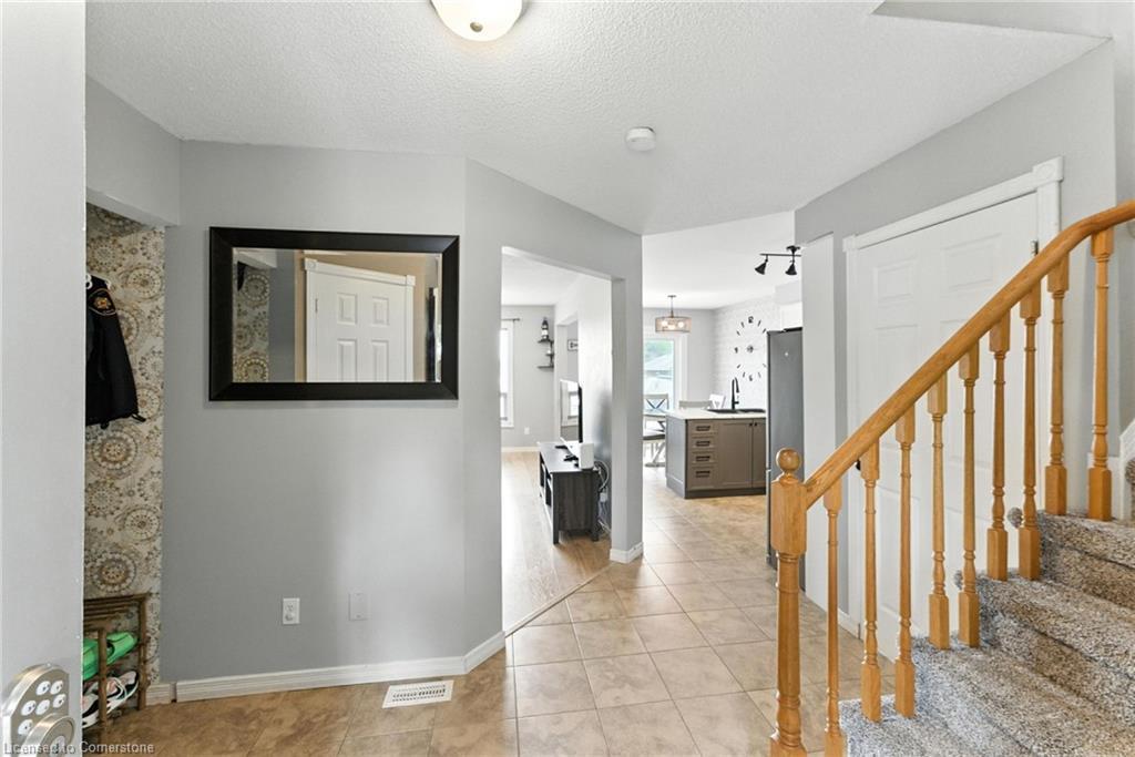 37 Hilltop Drive Property Photo 7