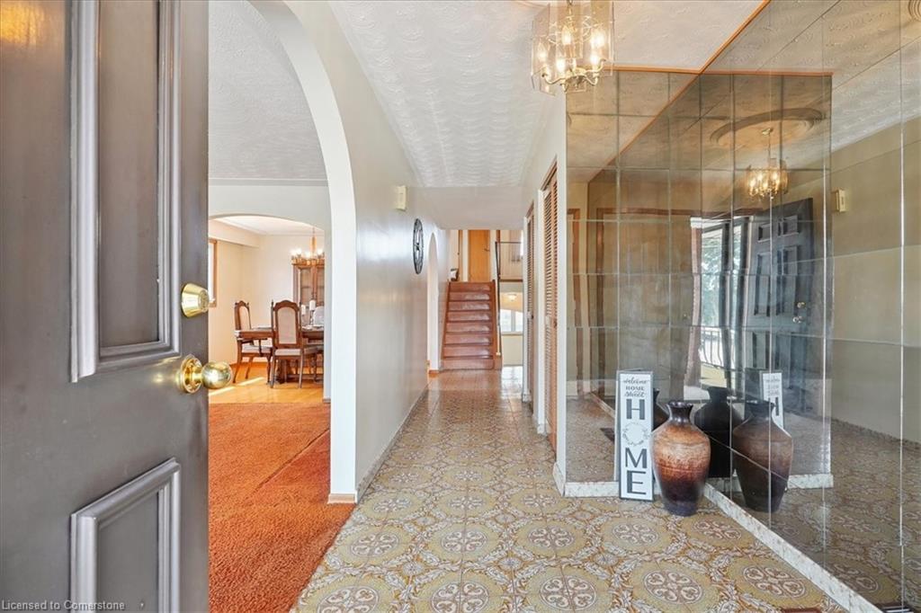 100 Taymall Street Property Photo 6