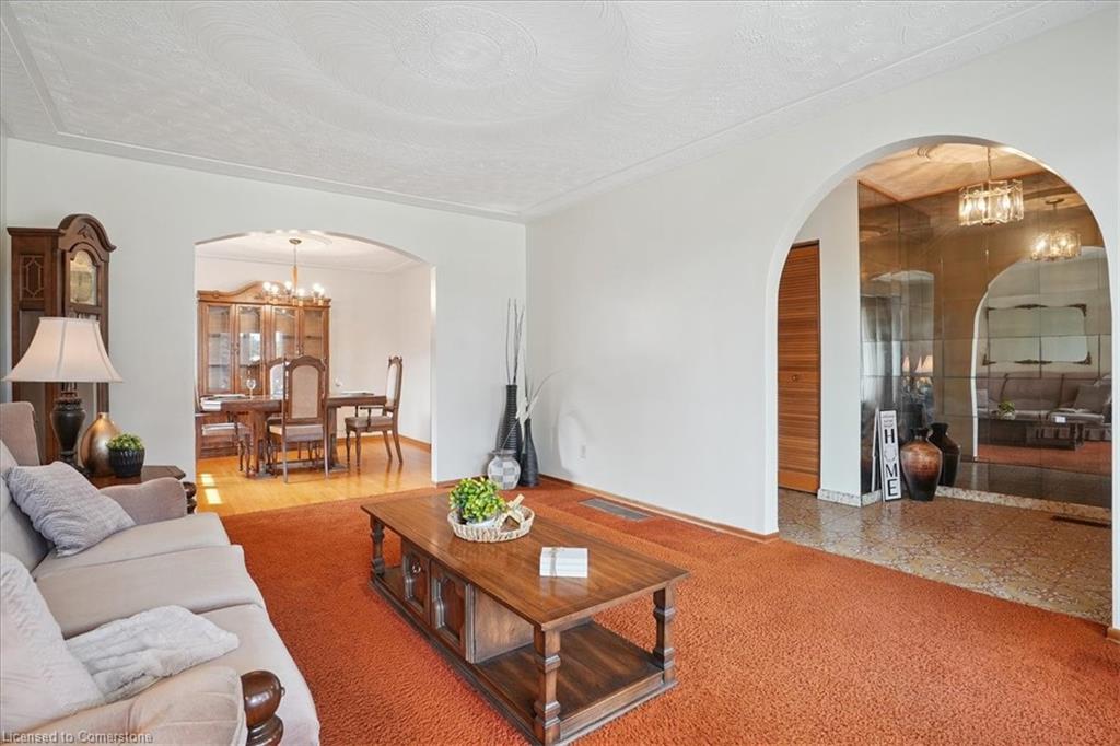 100 Taymall Street Property Photo 9