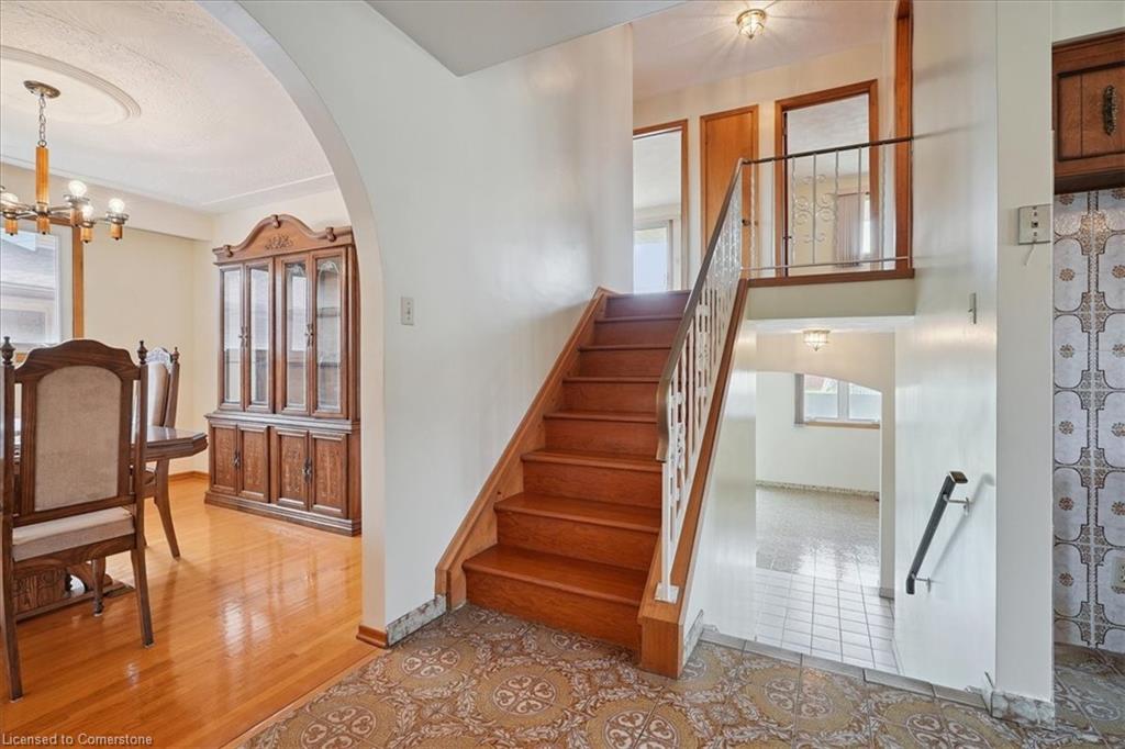 100 Taymall Street Property Photo 16