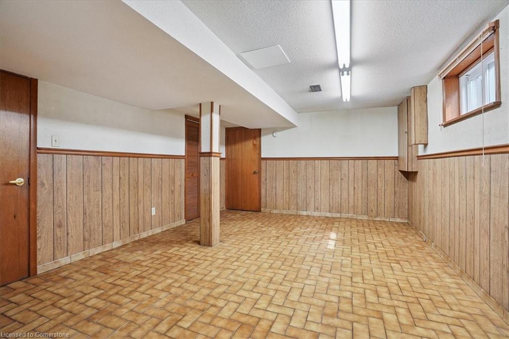 100 Taymall Street Property Photo 33