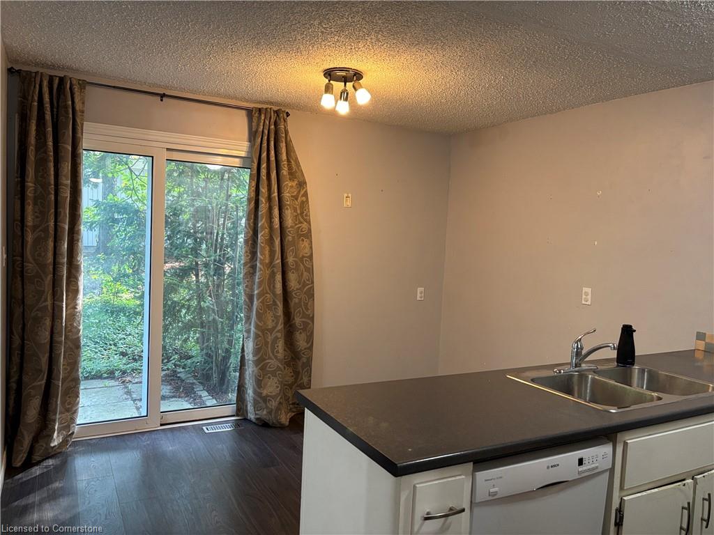 322 Scottsdale Drive Property Photo 13