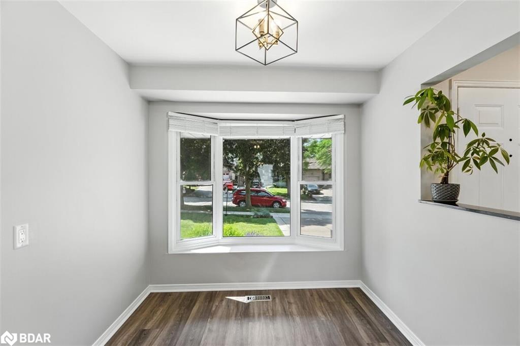 3 Lyton Crescent Property Photo 21