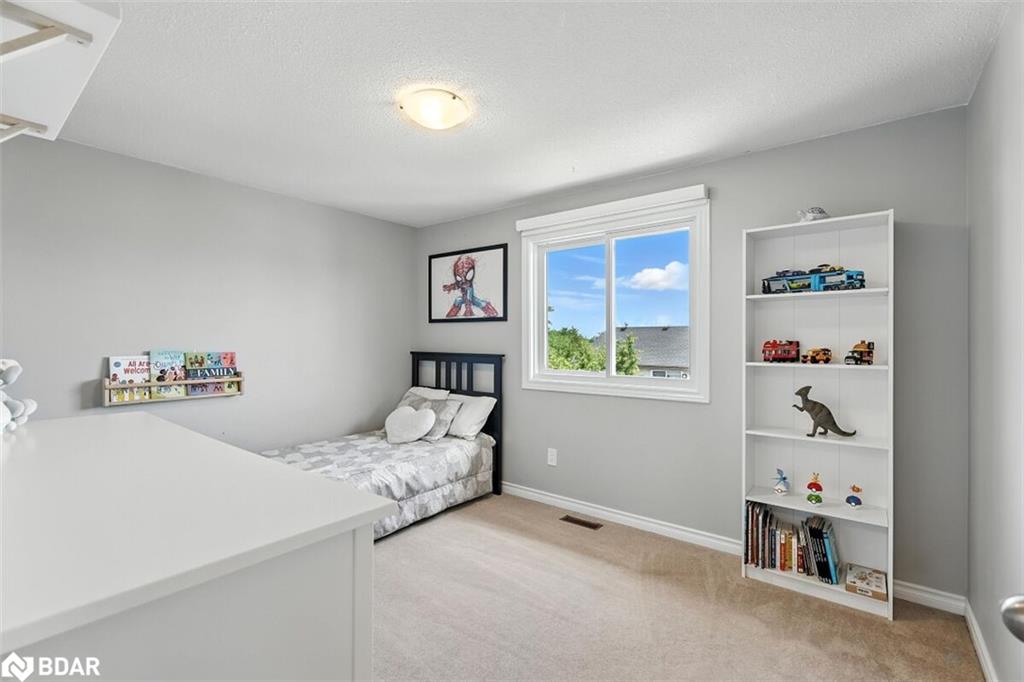 3 Lyton Crescent Property Photo 28