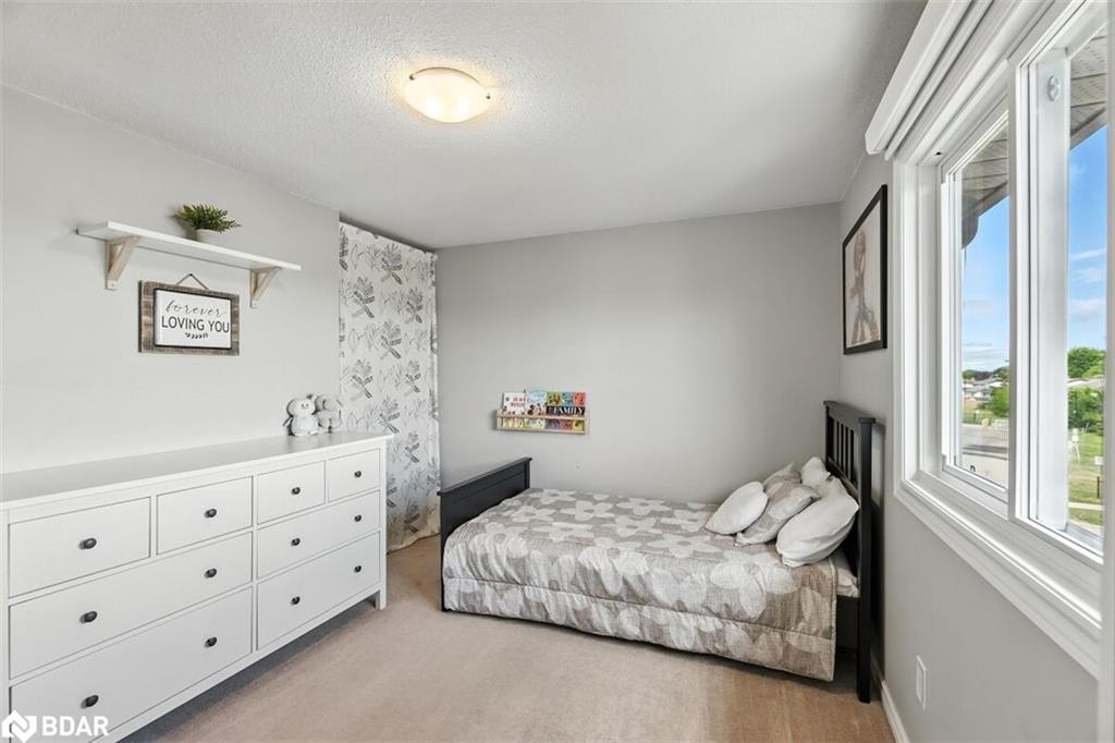 3 Lyton Crescent Property Photo 29