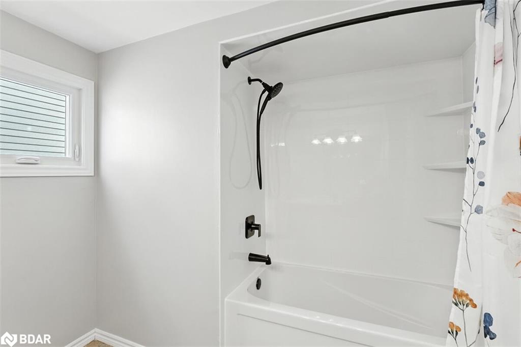 3 Lyton Crescent Property Photo 33