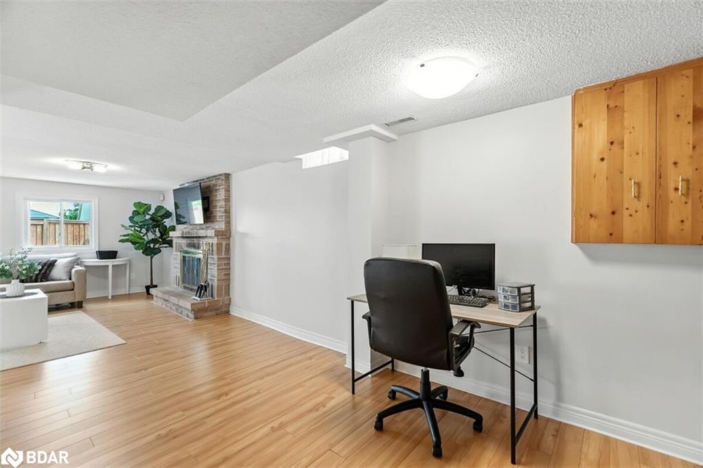 3 Lyton Crescent Property Photo 37