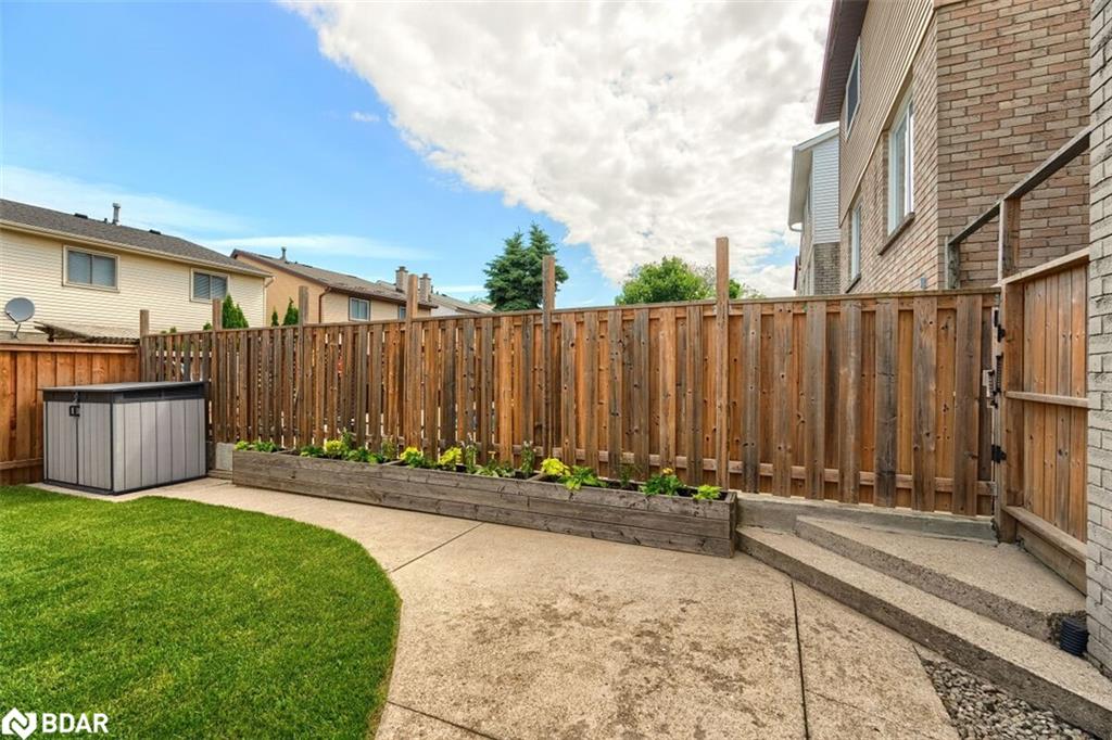 3 Lyton Crescent Property Photo 40