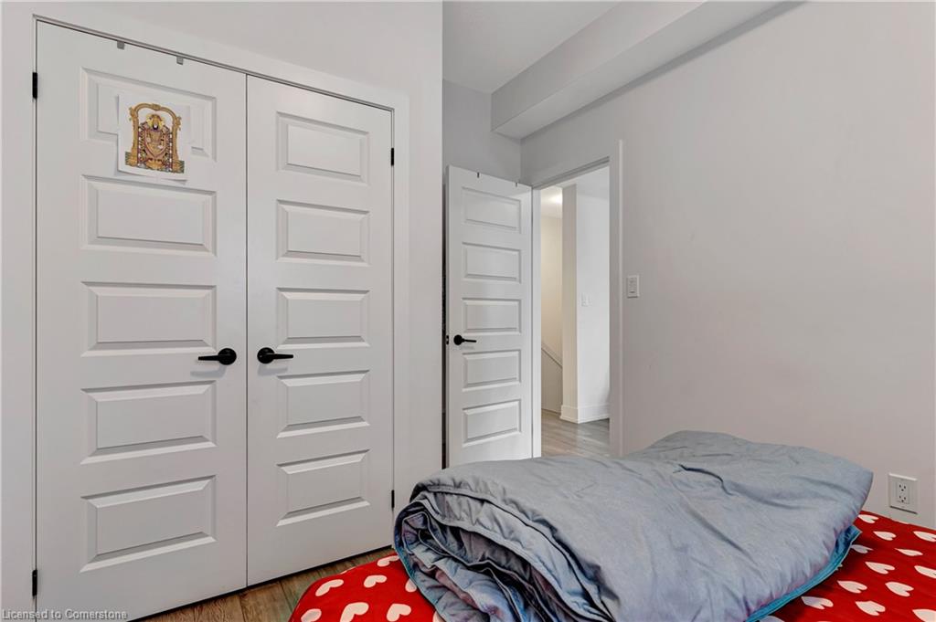 21-99 Roger Street Property Photo 15