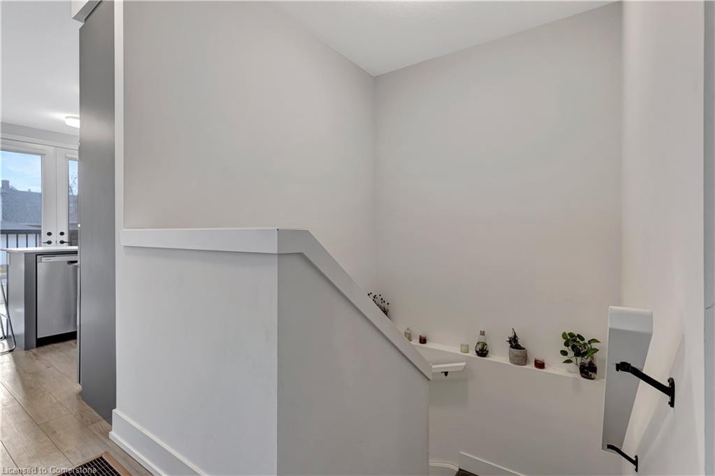 21-99 Roger Street Property Photo 16