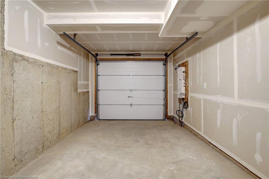 21-99 Roger Street Property Photo 24