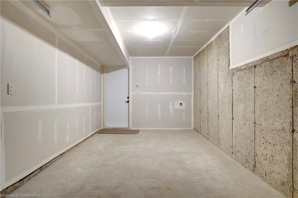 21-99 Roger Street Property Photo 25