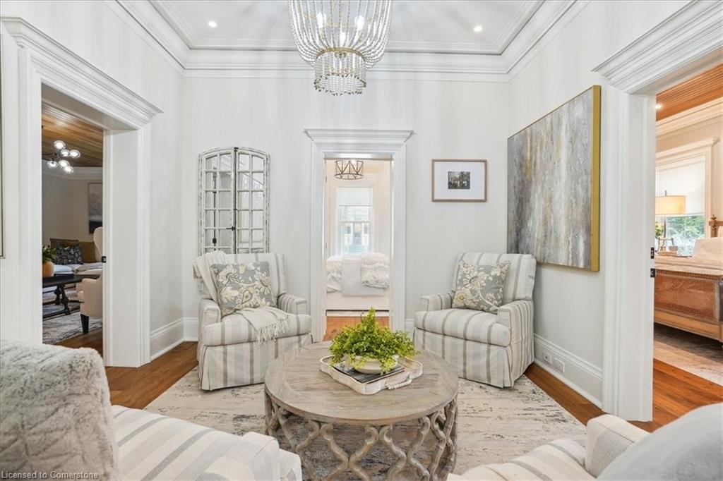 524 Locust Street Property Photo 7