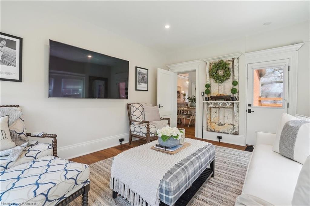 524 Locust Street Property Photo 20