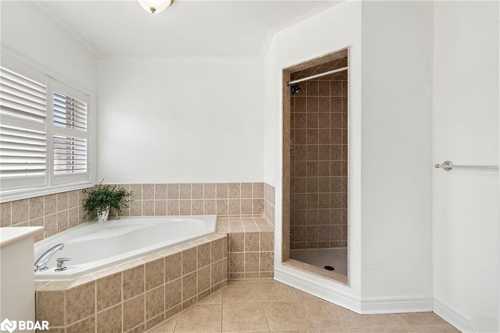 43 Humbershed Crescent Property Photo 7