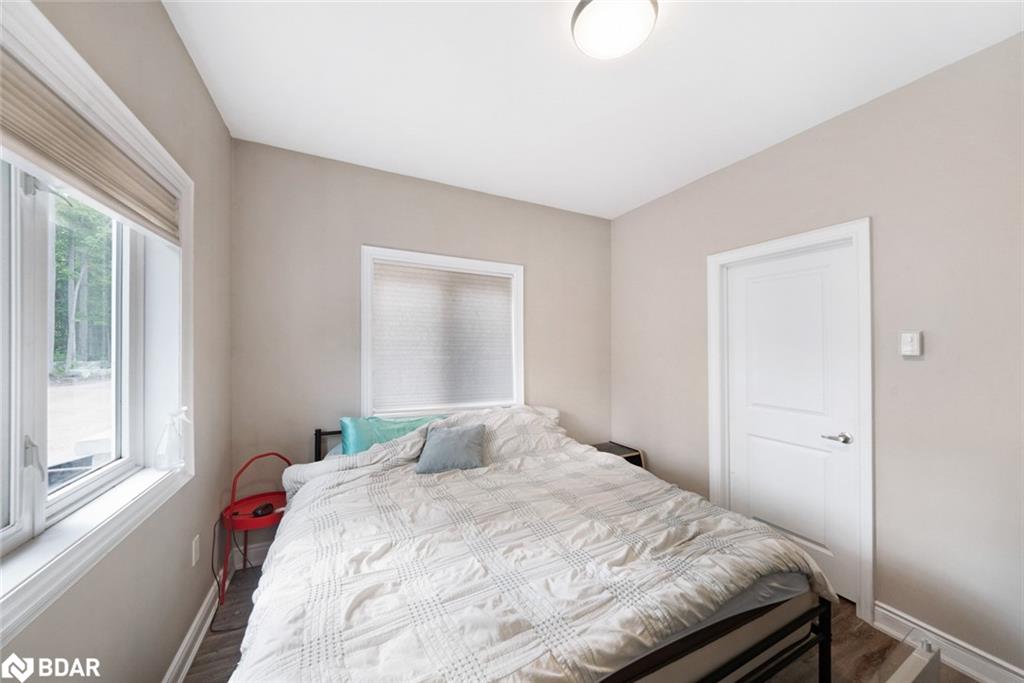 640 Mapleview Drive E Property Photo 35