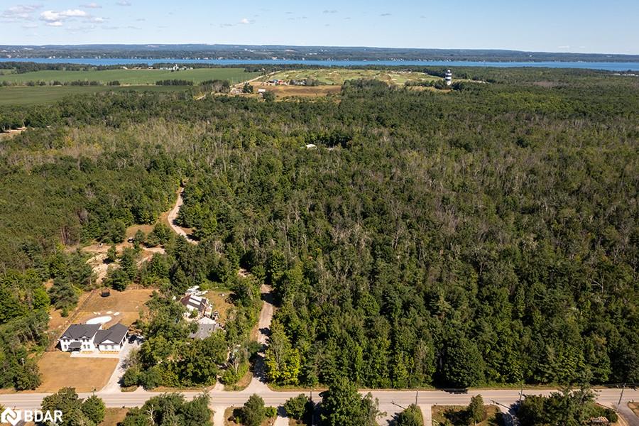 640 Mapleview Drive E Property Photo 49